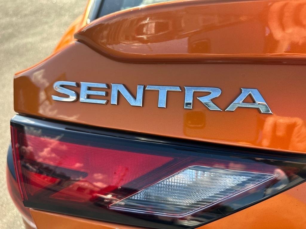 Used 2021 Nissan Sentra SR w/ SR Premium Package FWD image 9