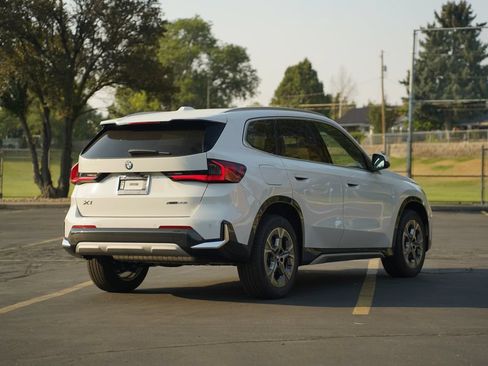 New 2026 BMW X1 xDrive28i w/ Convenience Package AWD/4WD image 4