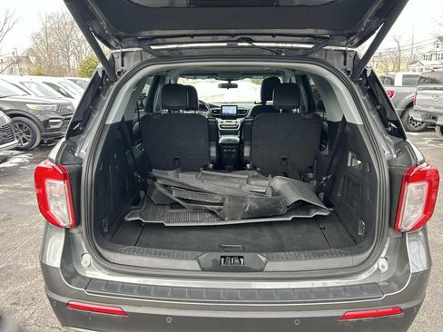 Certified 2022 Ford Explorer XLT w/ Equipment Group 202A image 13