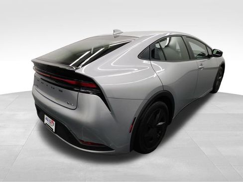Used 2024 Toyota Prius Limited image 8