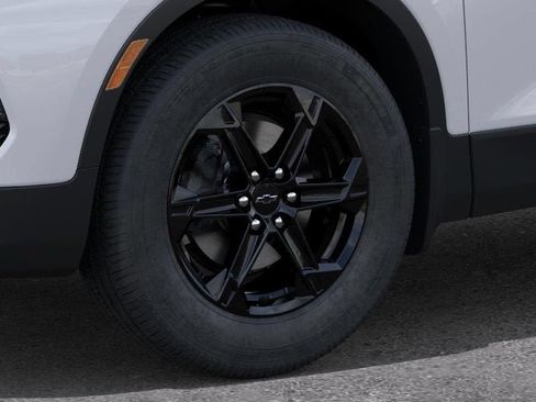 New 2026 Chevrolet Blazer LT w/ Convenience Package FWD image 9