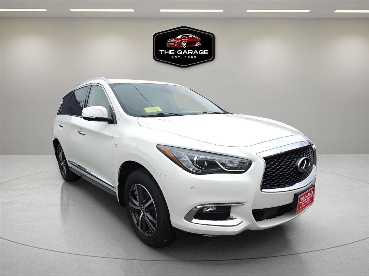 Used 2019 INFINITI QX60 Luxe w/ Essential Package AWD/4WD image 8
