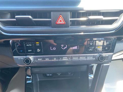 Used 2024 Kia Seltos S AWD/4WD image 23