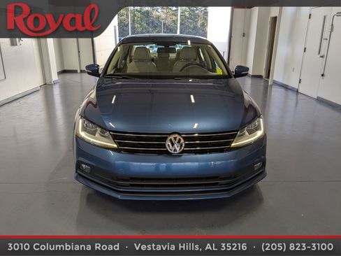 Used 2017 Volkswagen Jetta SEL image 6
