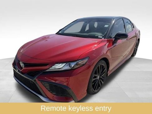 Used 2023 Toyota Camry XSE w/ Navigation Package image 4