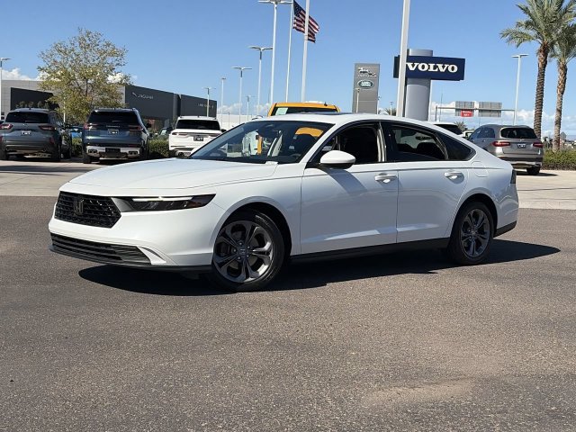 Used 2024 Honda Accord EX image 2