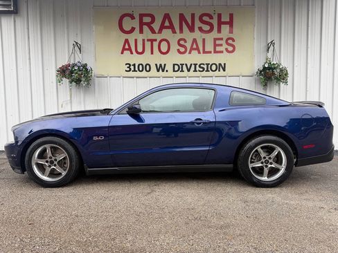 Used 2012 Ford Mustang GT image 6