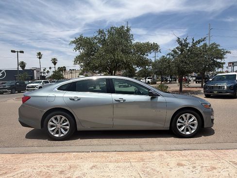 Used 2025 Chevrolet Malibu LT FWD image 6