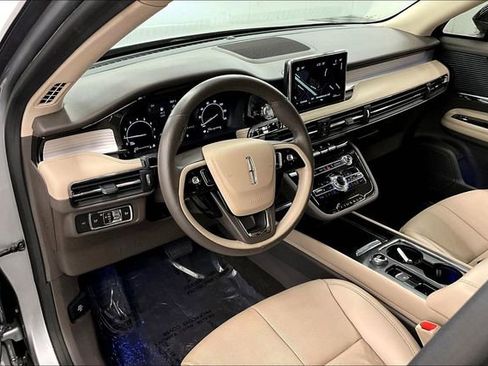 Used 2022 Lincoln Corsair FWD w/ Premium Package image 15