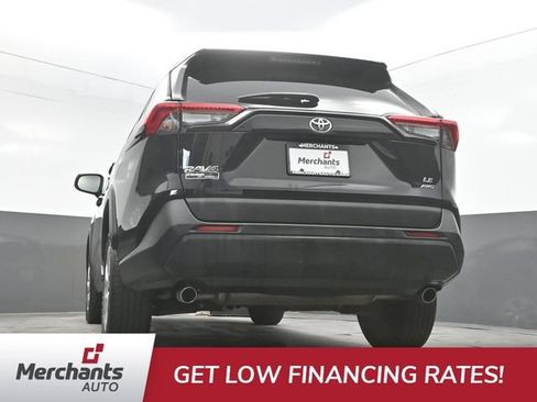 Used 2022 Toyota RAV4 LE w/ Carpet Mat Package (TMS) AWD/4WD image 47