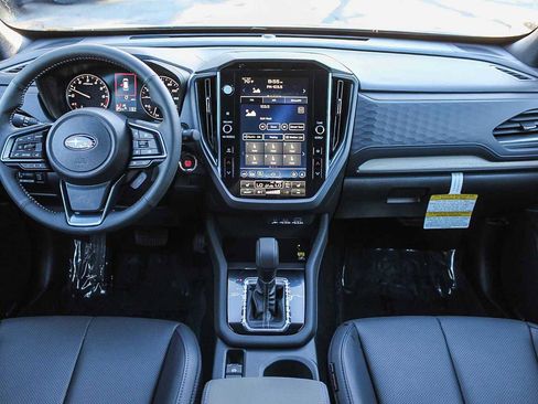 New 2025 Subaru Forester Limited image 12