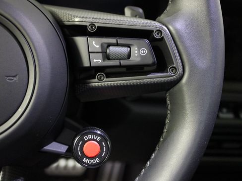 Used 2025 Porsche 911 Carrera 4 GTS image 26