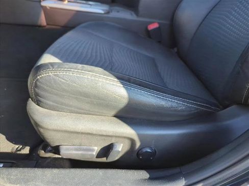 Used 2014 Toyota Camry SE image 13