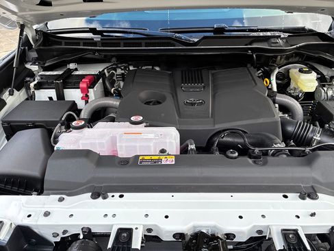 New 2026 Toyota Tundra SR image 46