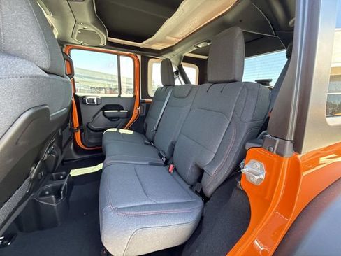 New 2026 Jeep Wrangler Unlimited Rubicon AWD/4WD image 19