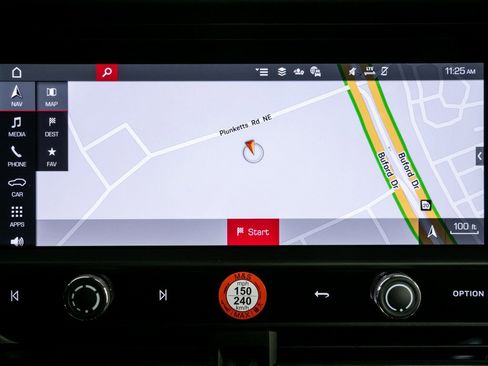 New 2026 Porsche Macan Turbo image 15