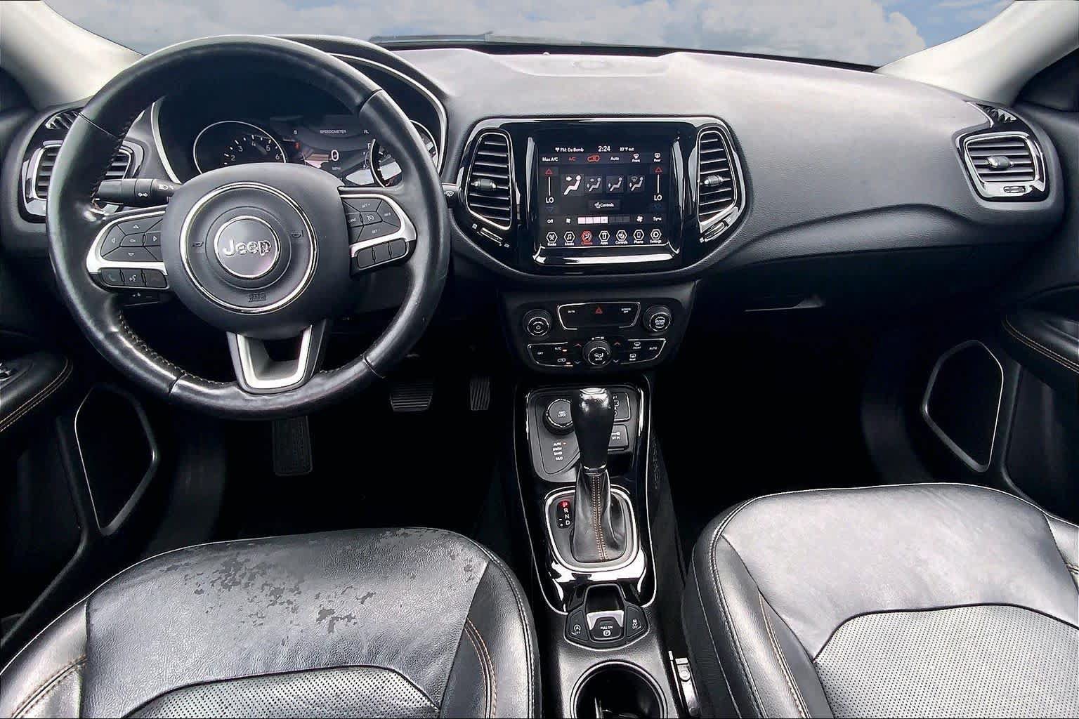 Used 2019 Jeep Compass Limited AWD/4WD image 10
