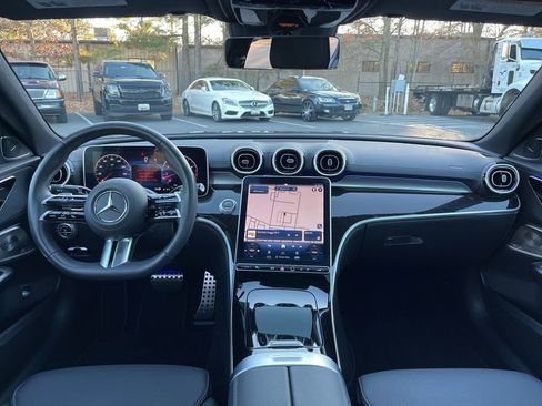 Used 2024 Mercedes-Benz C 300 4MATIC Sedan image 9