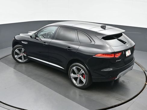 Used 2020 Jaguar F-PACE S image 34