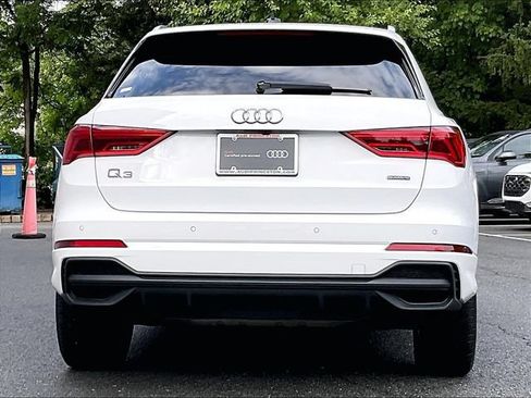 Certified 2024 Audi Q3 2.0T Premium AWD/4WD image 7