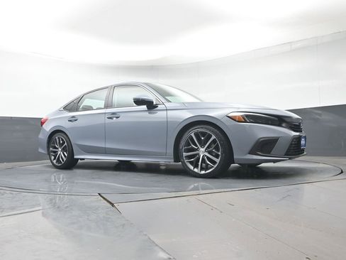 Used 2024 Honda Civic Touring image 31