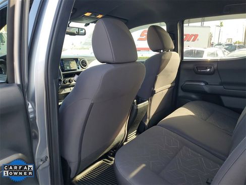 Used 2017 Toyota Tacoma 4x4 Double Cab image 11