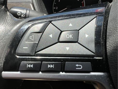 Used 2023 Nissan Altima 2.5 SV w/ SV Premium Package FWD image 36
