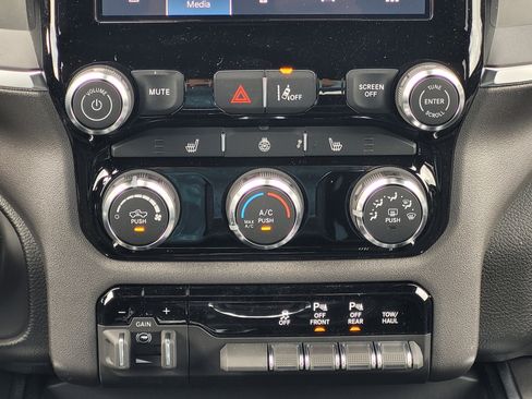 New 2025 RAM 1500 Big Horn image 17