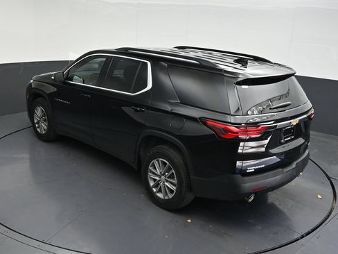 Used 2024 Chevrolet Traverse LT FWD image 18