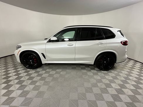 Used 2023 BMW X5 sDrive40i w/ M Sport Package image 2