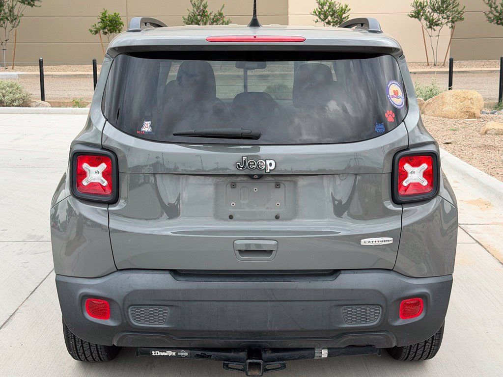 Used 2020 Jeep Renegade Latitude w/ Popular Equipment Group FWD image 14
