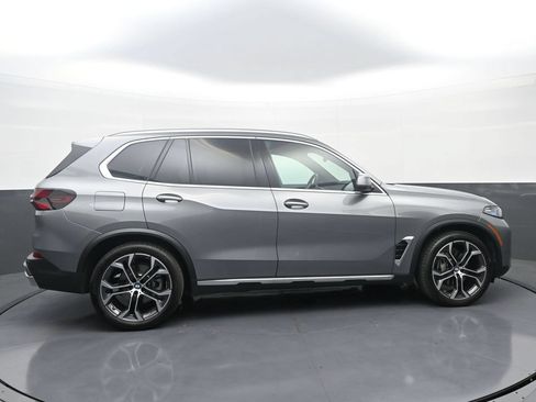 New 2026 BMW X5 xDrive40i AWD/4WD image 8