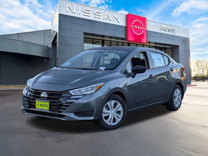 New 2025 Nissan Versa S w/ Trunk Package