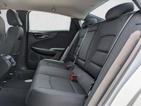 Used 2023 Chevrolet Malibu LT image 19