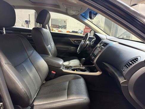 Used 2015 Nissan Altima 3.5 SL image 27
