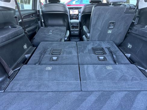 Used 2022 Jeep Grand Cherokee L Limited image 16