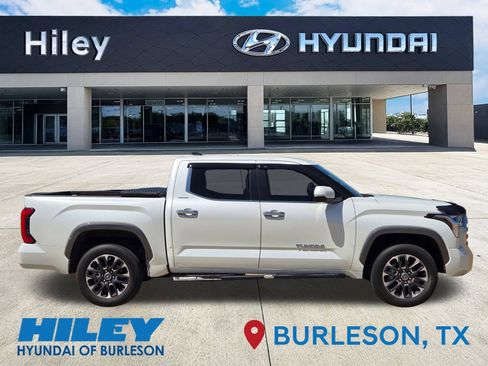Used 2024 Toyota Tundra Limited w/ Power Package AWD/4WD image 3