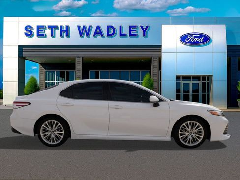 Used 2019 Toyota Camry XLE w/ Driver Assist Package image 2