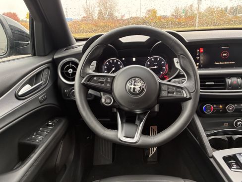 New 2025 Alfa Romeo Stelvio Sprint image 16