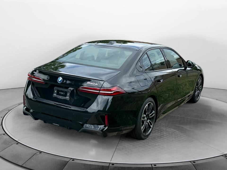 New 2027 BMW 550e xDrive w/ Executive Package AWD/4WD image 7