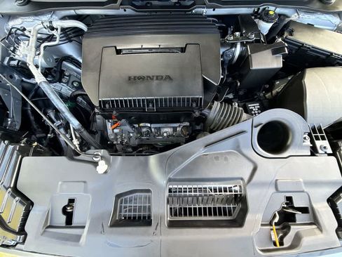 Used 2024 Honda Pilot EX-L image 12