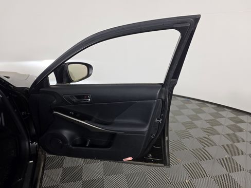 Used 2015 Lexus IS 250 w/ Navigation System Package image 24