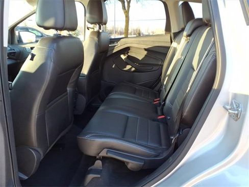 Used 2015 Ford Escape SE w/ Equipment Group 201A image 10