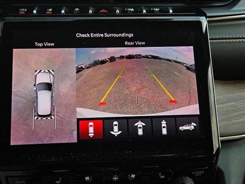 Used 2025 Jeep Grand Cherokee Summit AWD/4WD image 12