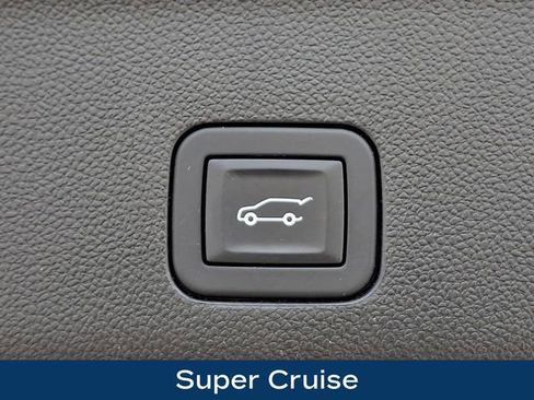 Used 2025 GMC Yukon Denali Ultimate image 32