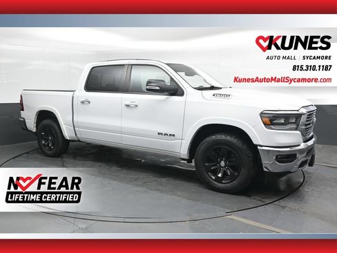 Used 2022 RAM 1500 Laramie AWD/4WD image 1