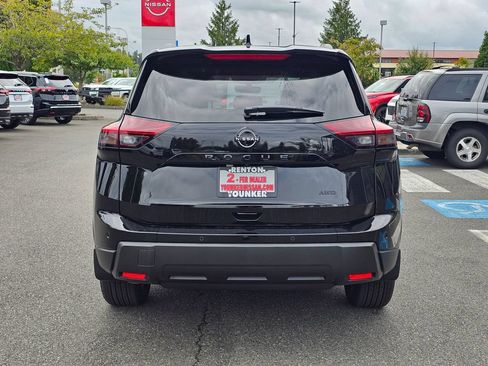 New 2026 Nissan Rogue Dark Armor AWD/4WD image 6