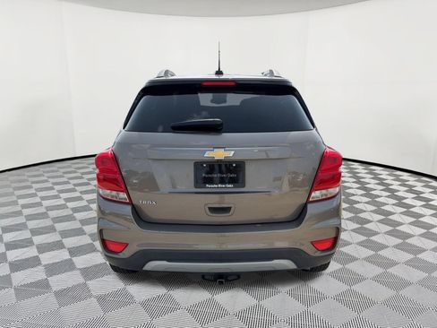 Used 2021 Chevrolet Trax LT FWD image 9