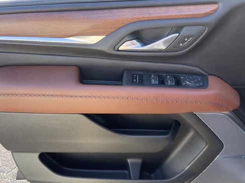 Used 2024 GMC Yukon XL Denali Ultimate image 15