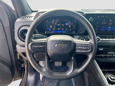 Used 2025 Chevrolet Colorado Trail Boss image 11